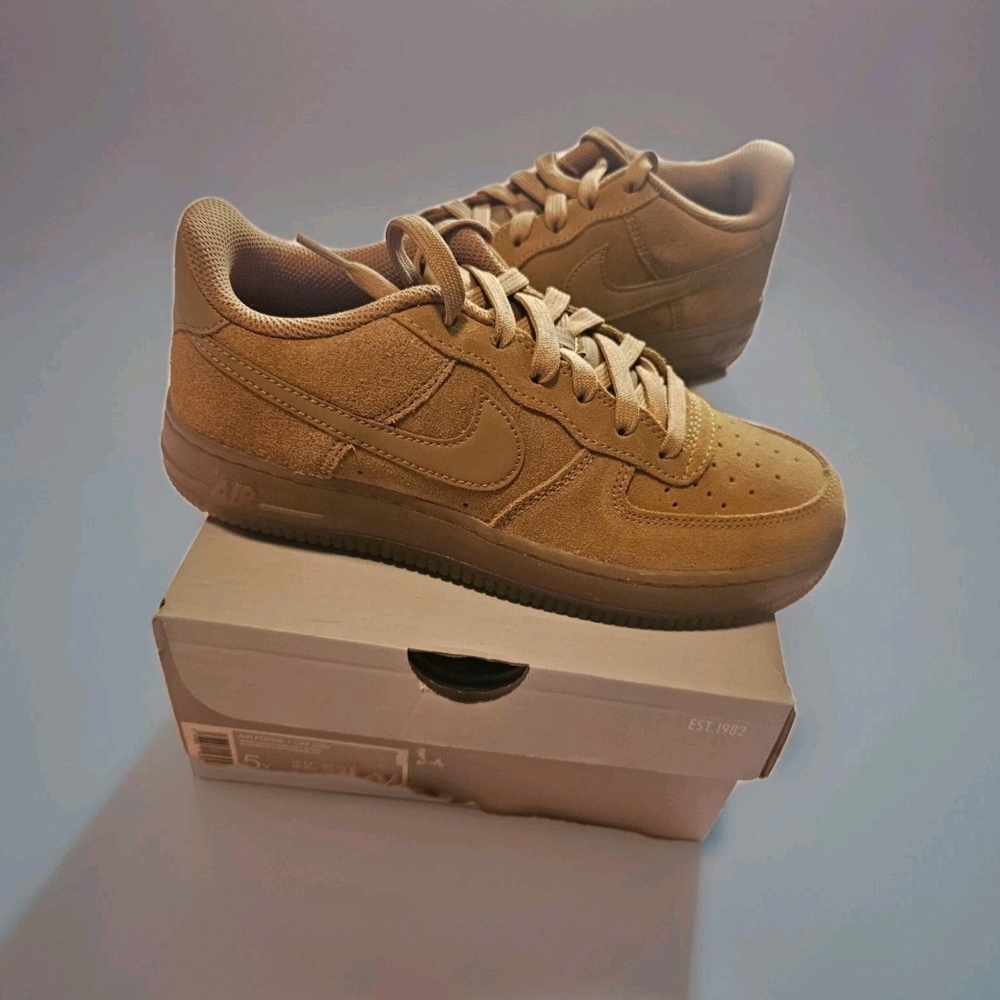 Nike Air Force 1 LV8 3 (GS) Wheat/Gum Light Brown Big Kids SIZE 5 NEW - Picture 3 of 9